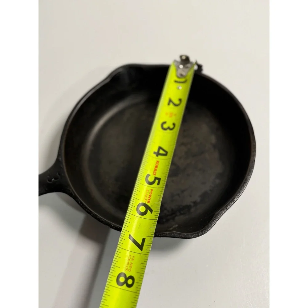 VTG Wagner Skillet #3 Black Cast Iron 6.5 Inch Frying Pan Kitchen Cookware Small